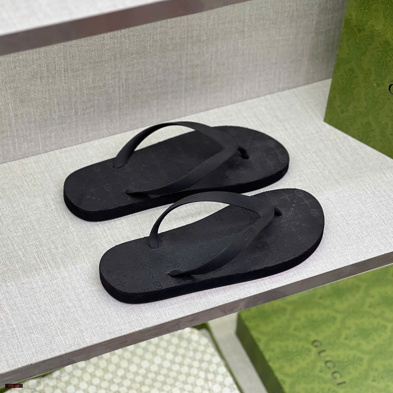 Dép tông, xỏ ngón Gucci GC Đen họa tiết đế Like Auth on web fullbox bill thẻ LVQ
